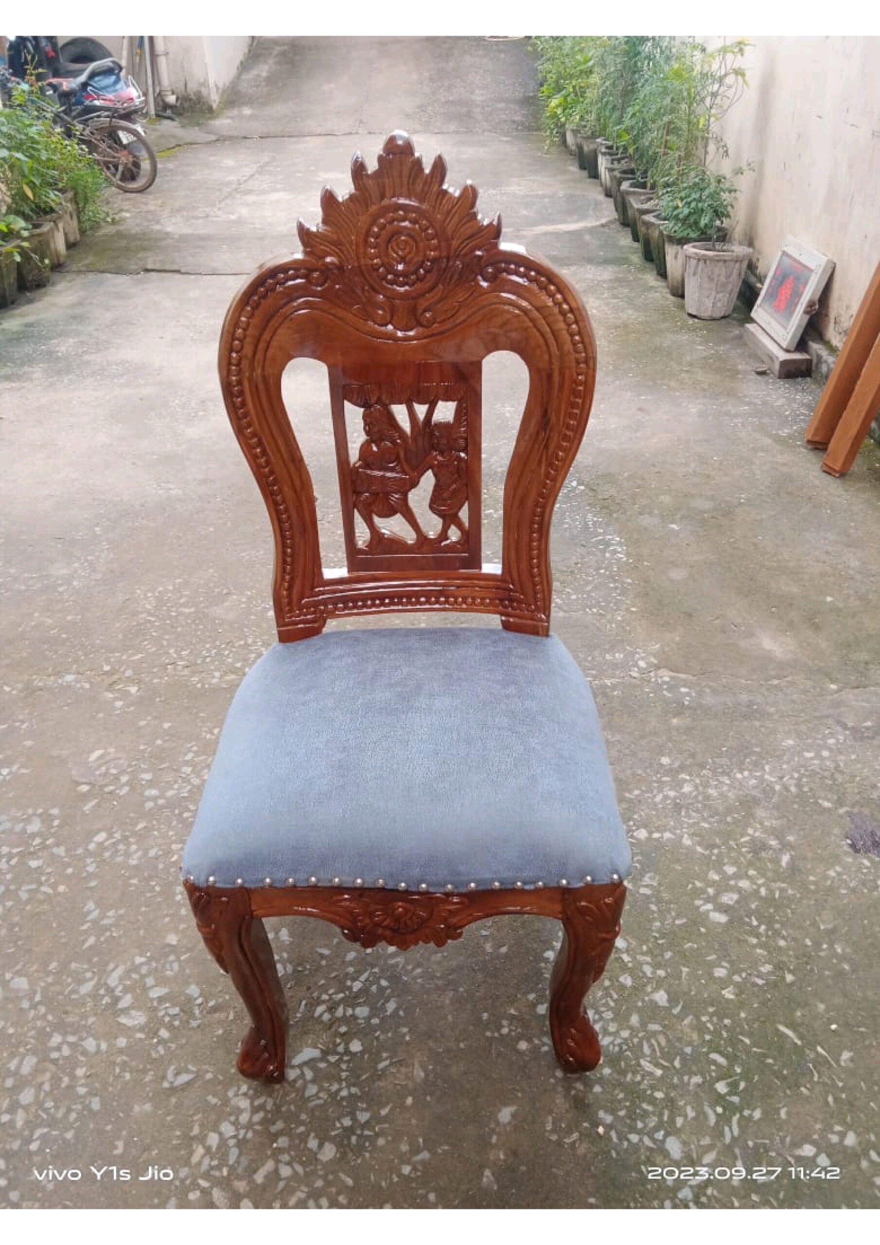 Chairs 1 (5) Chairs - Image 1